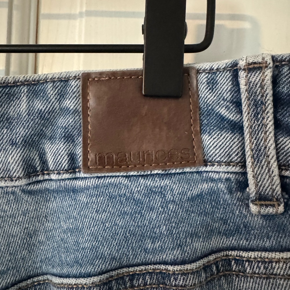 Distressed Blue Jeans - Picture 6 of 7
